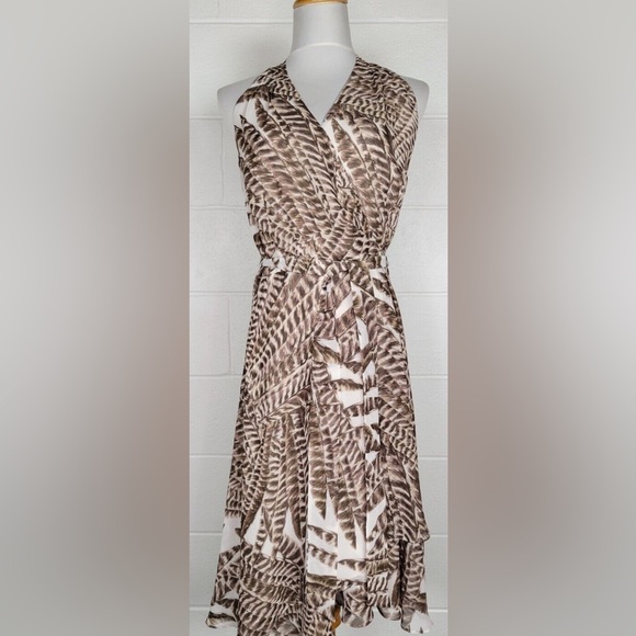 Lauren Ralph Lauren Dresses & Skirts - Lauren Ralph Lauren feather print wrap   Patterned Dress